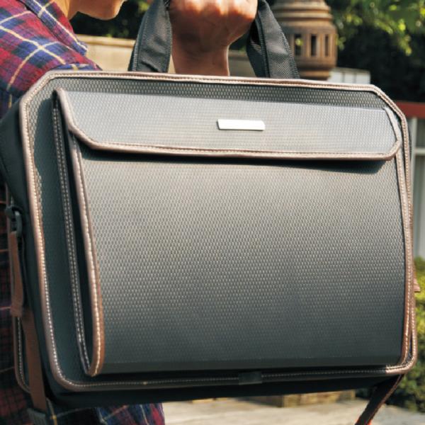 Briefcase (B)